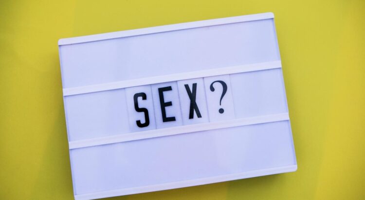BDSM, Edging, Pansexualité… Le lexique du sexe pour tout connaître