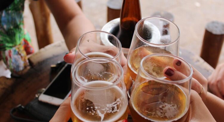 Alcool : Comment réduire sa consommation pour mieux maîtriser ses soirées