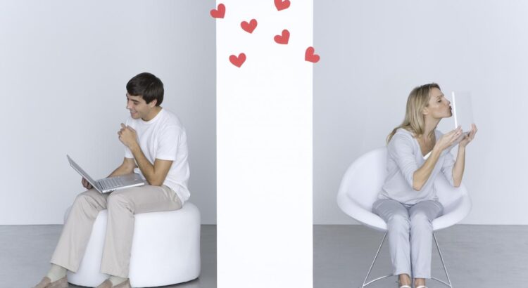 Love : Découvre 7 applis à utiliser si tu es dans une relation à distance