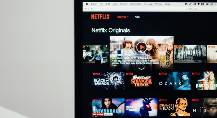 Netflix : Quels sont les films et séries à mater en janvier 2021 ?