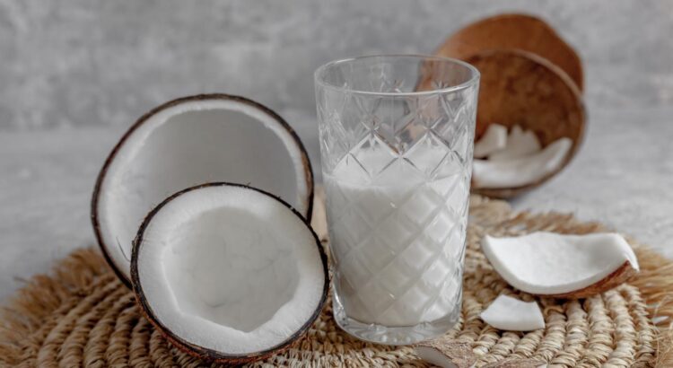 Que faire avec du lait de coco ? 4 recettes faciles et pas chères