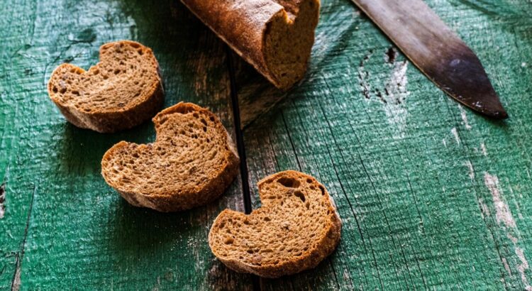 Que faire avec du pain dur ? 4 recettes faciles pour ne plus gâcher