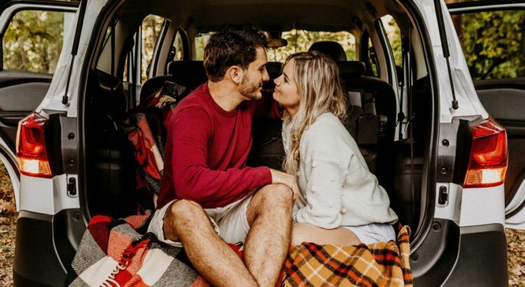 Le conseil sexy du lundi : 6 astuces pour faire l’amour pendant un road-trip